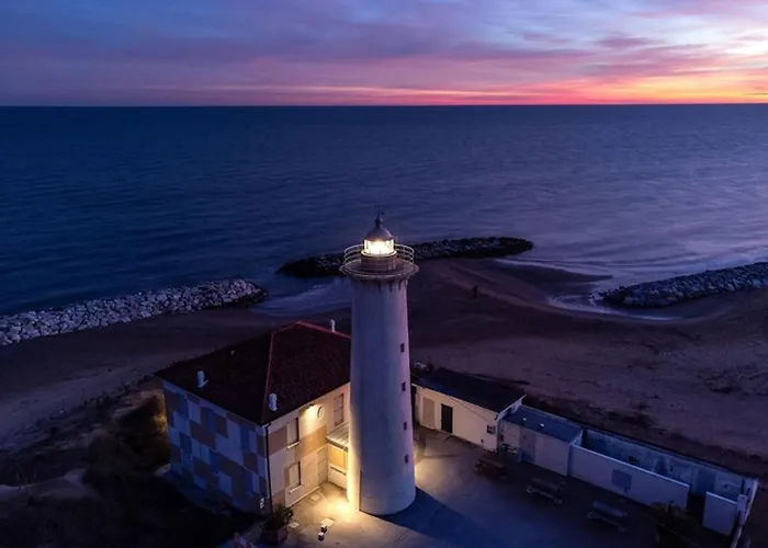 Comfy By The 公寓 *